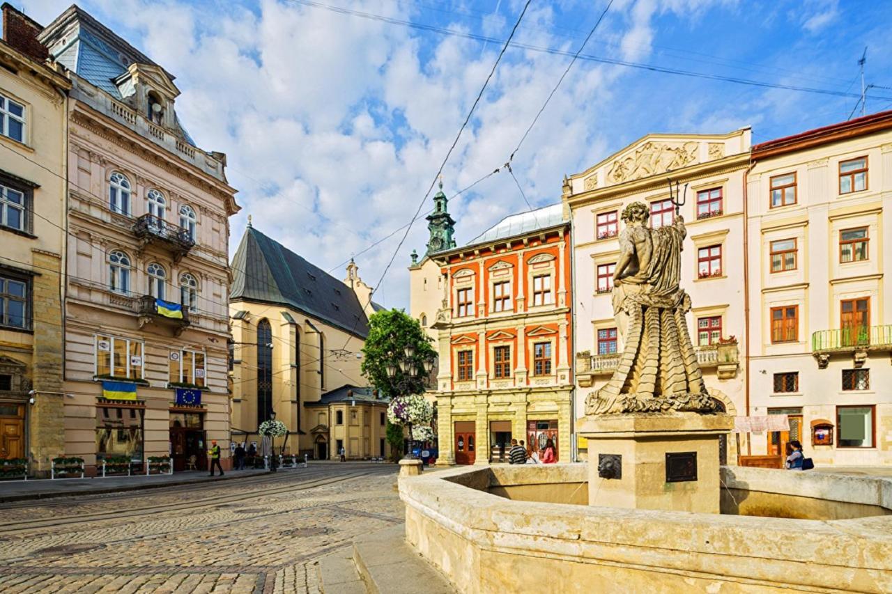 Apartment On Lychakivska Lviv Bagian luar foto